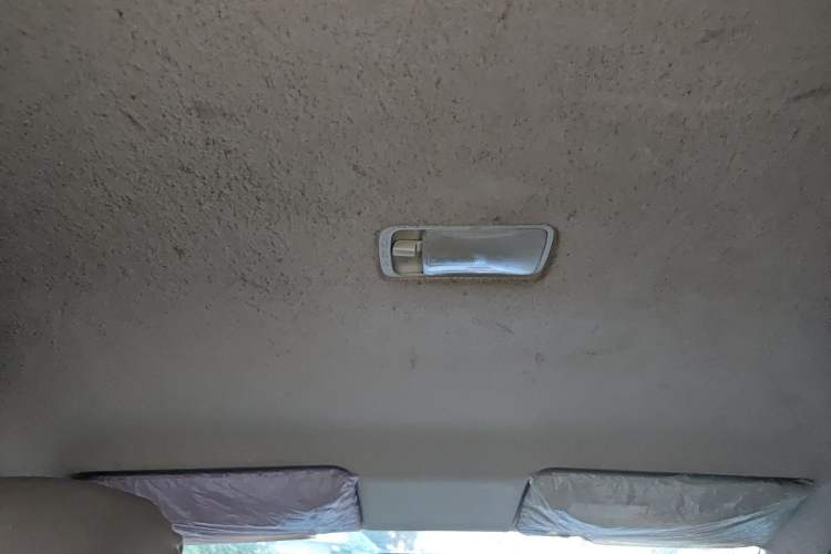 Used Nissan Livina 2015 1.6XE Manual Comfort Edition Headliner