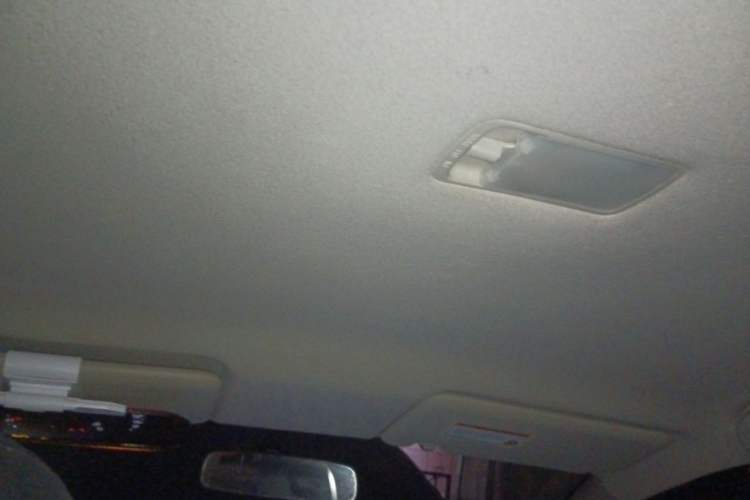 Used Nissan Livina 2015 1.6XE Manual Comfort Edition Headliner