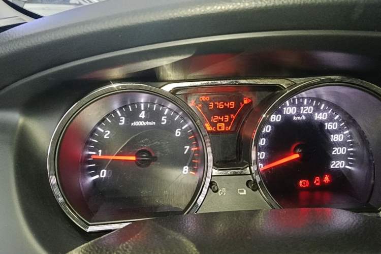 Used Nissan Livina 2015 1.6XE Manual Comfort Edition Instrument Cluster