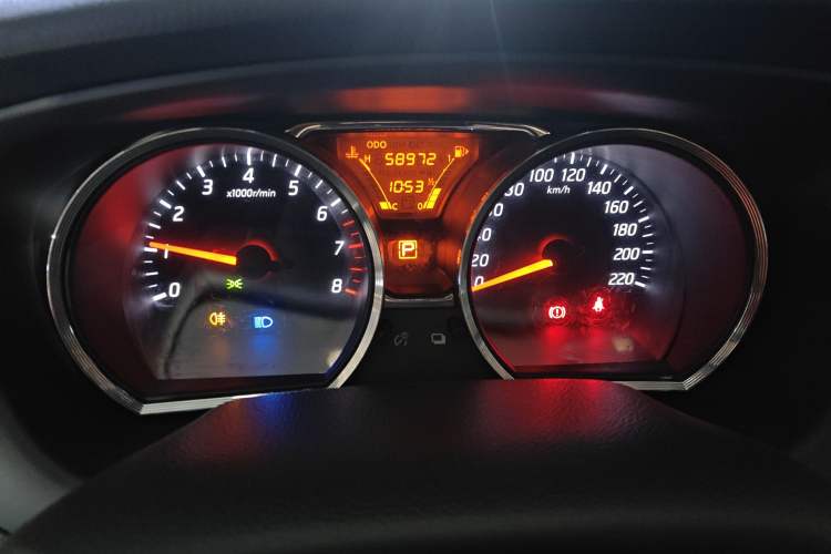 Used Nissan Livina 2015 1.6XE CVT Comfort Edition Instrument Cluster