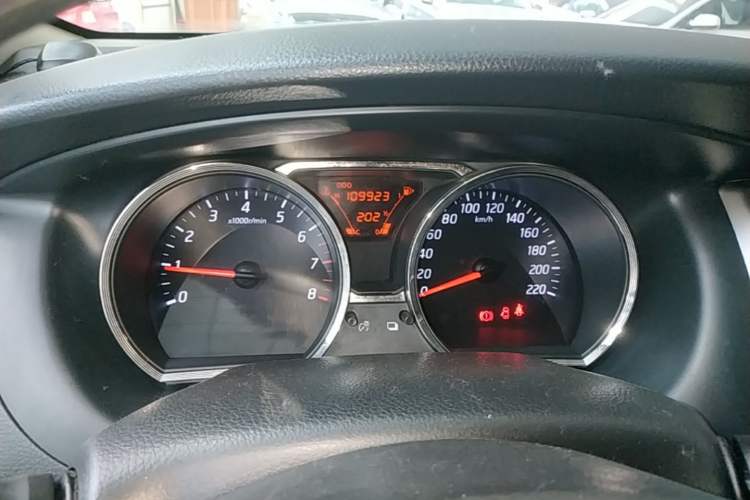 Used Nissan Livina 2015 1.6XE Manual Comfort Edition Instrument Cluster