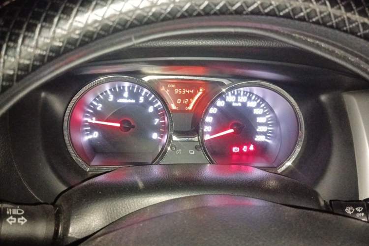 Used Nissan Livina 2015 1.6XE Manual Comfort Edition Instrument Cluster