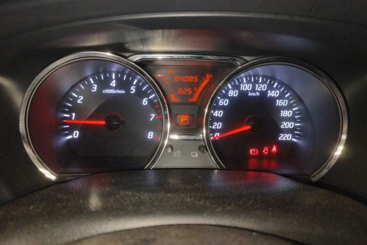 Used Nissan Livina 2015 1.6XE CVT Comfort Edition Instrument Cluster