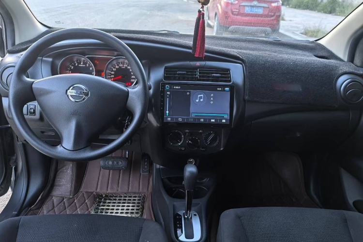 Used Nissan Livina 2015 1.6XE CVT Comfort Edition Interior 1