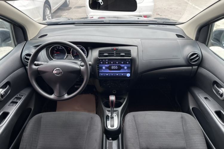Used Nissan Livina 2015 1.6XE CVT Comfort Edition Interior 1