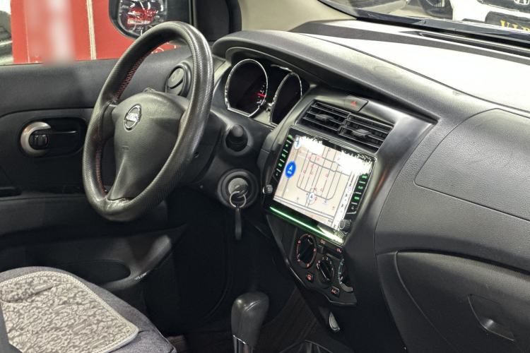 Used Nissan Livina 2015 1.6XE CVT Comfort Edition Interior 2