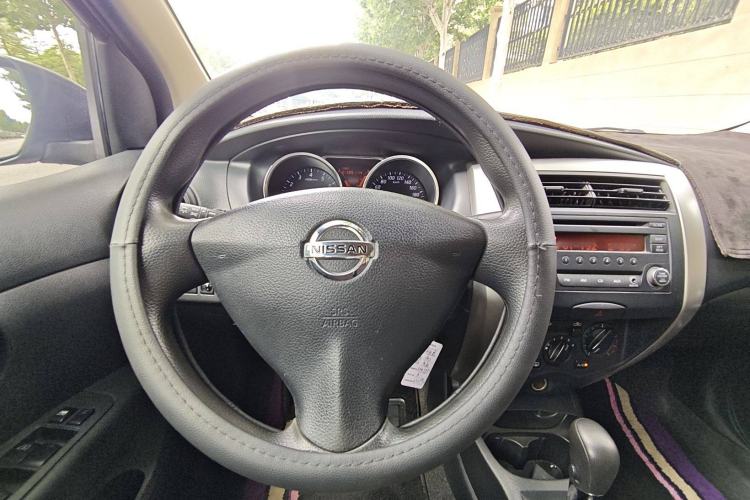 Used Nissan Livina 2015 1.6XE CVT Comfort Edition Interior 2