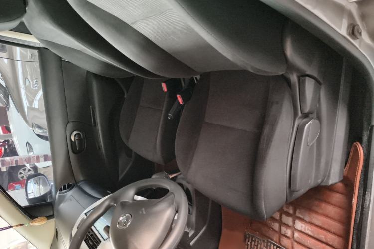 Used Nissan Livina 2015 1.6XE CVT Comfort Edition Interior 3