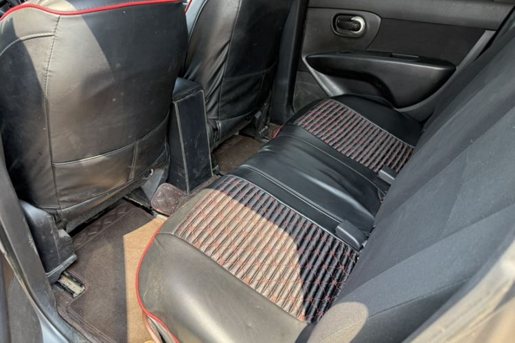 Used Nissan Livina 2015 1.6XE CVT Comfort Edition Interior 3