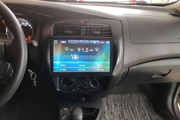Used Nissan Livina 2015 1.6XE CVT Comfort Edition Interior 4