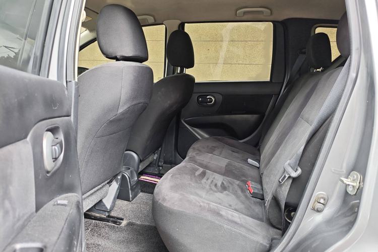 Used Nissan Livina 2015 1.6XE CVT Comfort Edition Interior 6