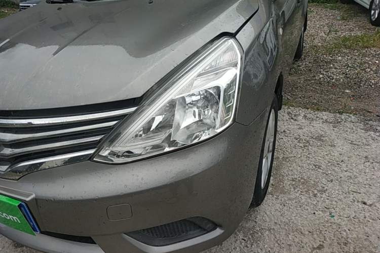 Used Nissan Livina 2015 1.6XE CVT Comfort Edition Left Front Headlight