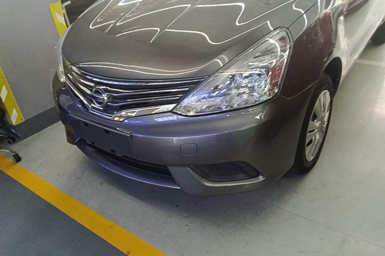 Used Nissan Livina 2015 1.6XE Manual Comfort Edition Left Front Headlight