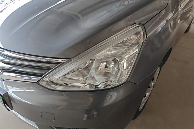 Used Nissan Livina 2015 1.6XE CVT Comfort Edition Left Front Headlight