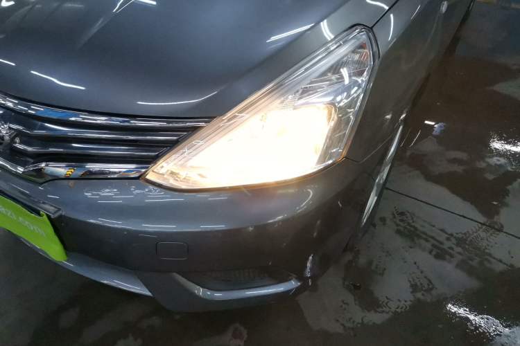 Used Nissan Livina 2015 1.6XE CVT Comfort Edition Left Front Headlight