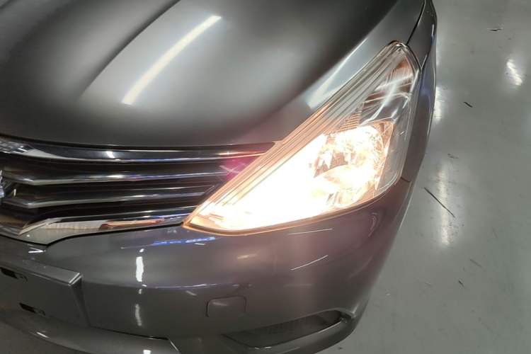 Used Nissan Livina 2015 1.6XE CVT Comfort Edition Left Front Headlight