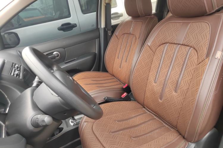 Used Nissan Livina 2015 1.6XE CVT Comfort Edition Left Front Seat