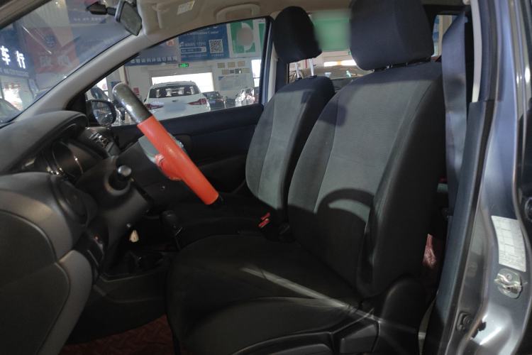Used Nissan Livina 2015 1.6XE CVT Comfort Edition Left Front Seat
