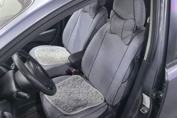 Used Nissan Livina 2015 1.6XE CVT Comfort Edition Left Front Seat