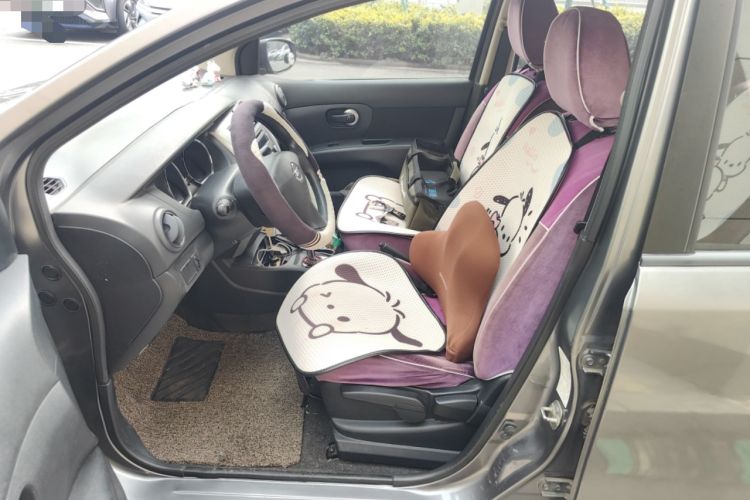 Used Nissan Livina 2015 1.6XE CVT Comfort Edition Left Front Seat