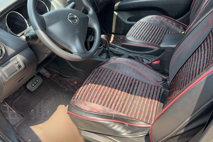 Used Nissan Livina 2015 1.6XE CVT Comfort Edition Left Front Seat