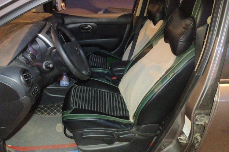 Used Nissan Livina 2015 1.6XE CVT Comfort Edition Left Front Seat
