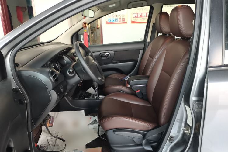 Used Nissan Livina 2015 1.6XE CVT Comfort Edition Left Front Seat