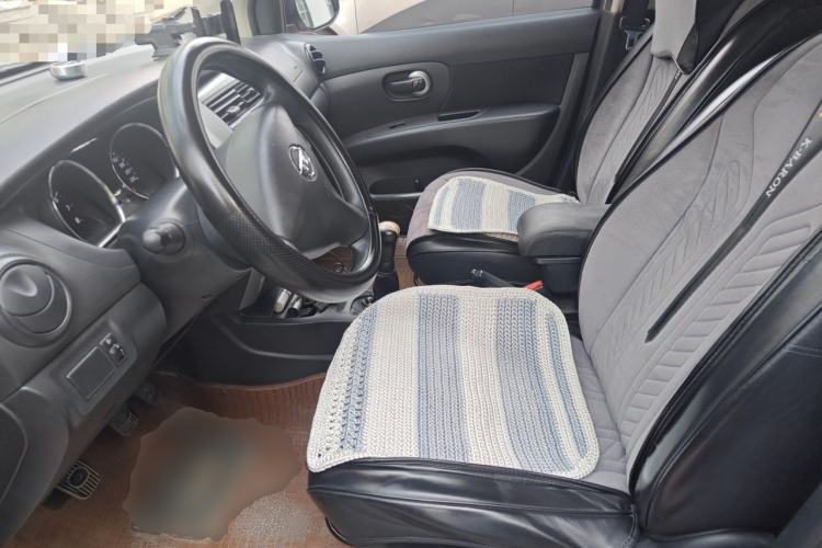 Used Nissan Livina 2015 1.6XE Manual Comfort Edition Left Front Seat