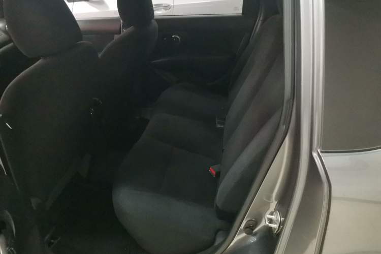 Used Nissan Livina 2015 1.6XE CVT Comfort Edition Left Rear Seat