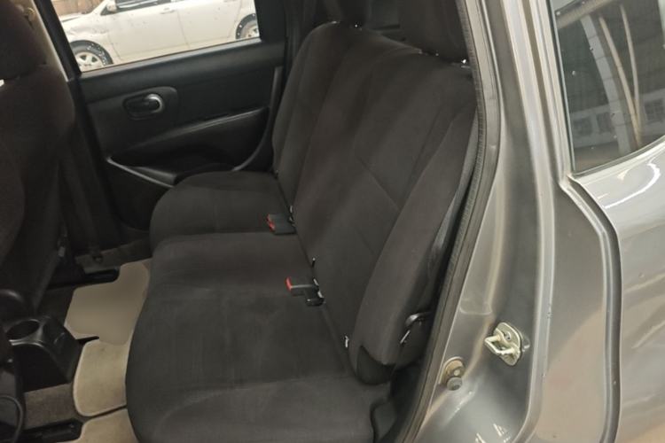 Used Nissan Livina 2015 1.6XE CVT Comfort Edition Left Rear Seat