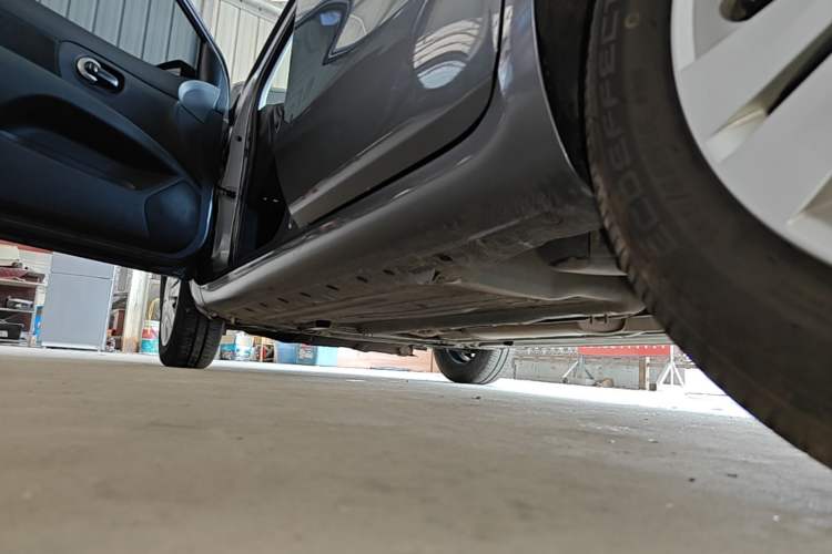 Used Nissan Livina 2015 1.6XE CVT Comfort Edition Left Side Sill