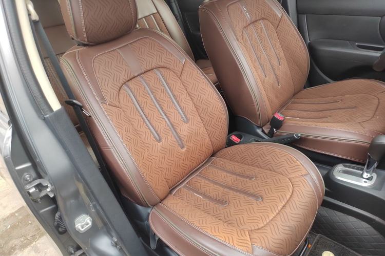 Used Nissan Livina 2015 1.6XE CVT Comfort Edition Right Front Seat