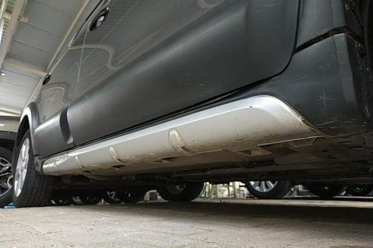 Used Nissan Livina 2015 Jinrui 1.6XV CVT Cool Cafe Edition Right Side Sill