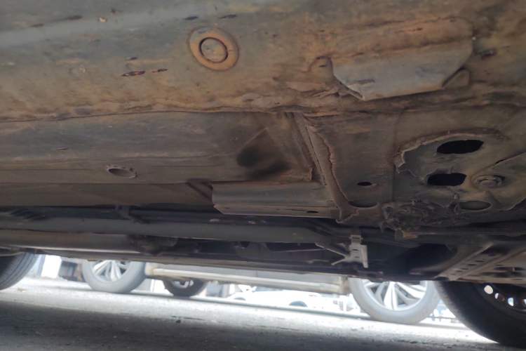 Used Nissan Livina 2015 1.6XE CVT Comfort Edition Right Side Sill