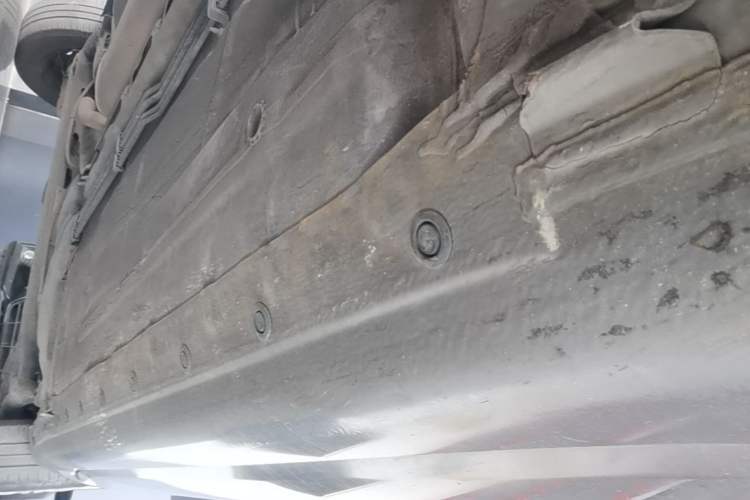 Used Nissan Livina 2015 1.6XE CVT Comfort Edition Right Side Sill