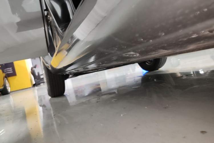 Used Nissan Livina 2015 1.6XE CVT Comfort Edition Right Side Sill