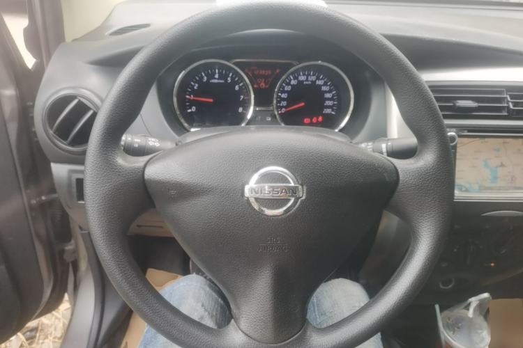 Used Nissan Livina 2015 1.6XE Manual Comfort Edition Steering Wheel