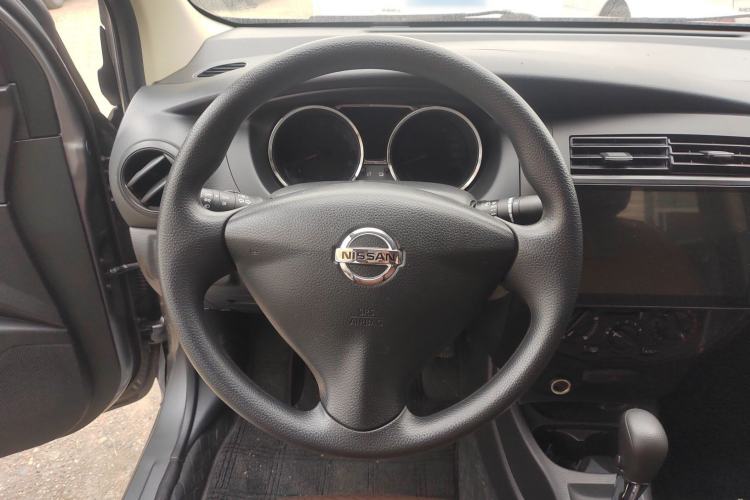 Used Nissan Livina 2015 1.6XE CVT Comfort Edition Steering Wheel