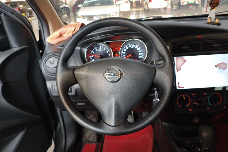 Used Nissan Livina 2015 1.6XE CVT Comfort Edition Steering Wheel