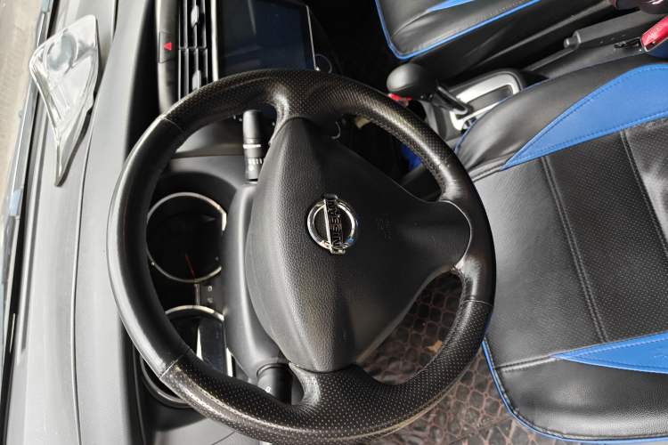Used Nissan Livina 2015 1.6XE CVT Comfort Edition Steering Wheel