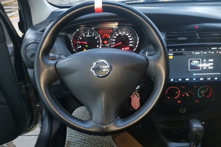 Used Nissan Livina 2015 1.6XE CVT Comfort Edition Steering Wheel