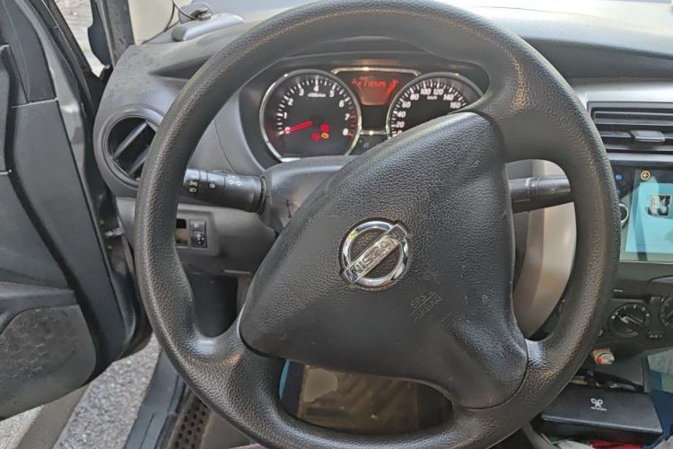 Used Nissan Livina 2015 1.6XE Manual Comfort Edition Steering Wheel