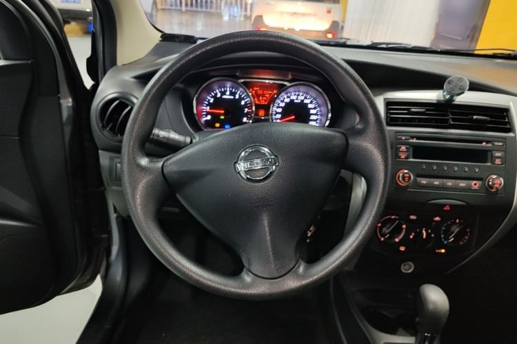 Used Nissan Livina 2015 1.6XE CVT Comfort Edition Steering Wheel