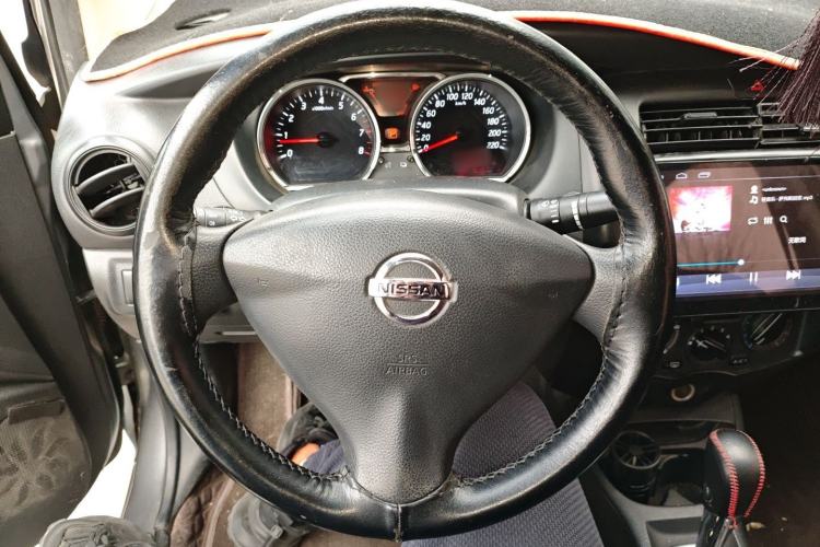 Used Nissan Livina 2015 1.6XE CVT Comfort Edition Steering Wheel