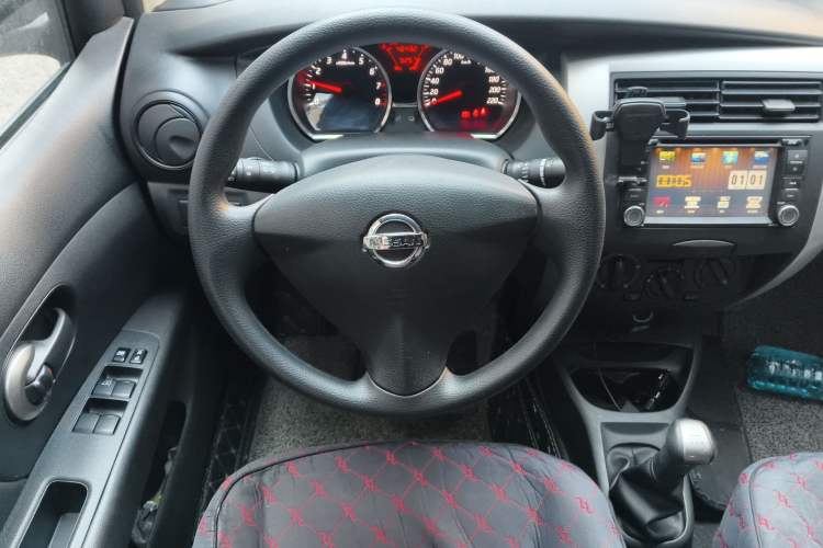 Used Nissan Livina 2015 1.6XE Manual Comfort Edition Steering Wheel