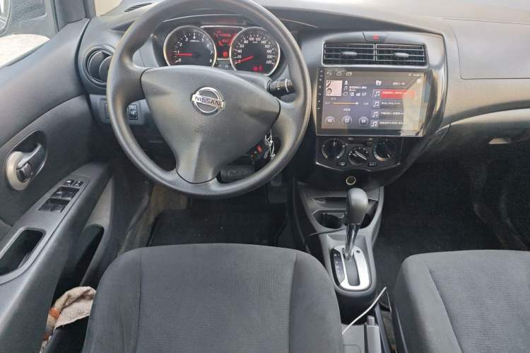 Used Nissan Livina 2015 1.6XE CVT Comfort Edition Steering Wheel