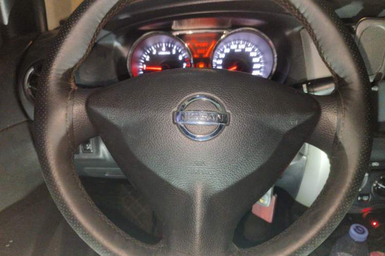 Used Nissan Livina 2015 1.6XE CVT Comfort Edition Steering Wheel