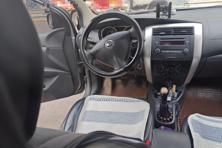 Used Nissan Livina 2015 1.6XE Manual Comfort Edition Steering Wheel