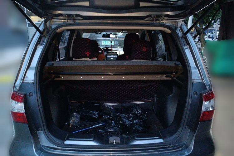 Used Nissan Livina 2015 1.6XE Manual Comfort Edition Trunk