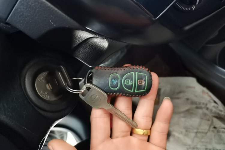 Used Nissan Livina 2015 1.6XE CVT Comfort Edition Vehicle Key
